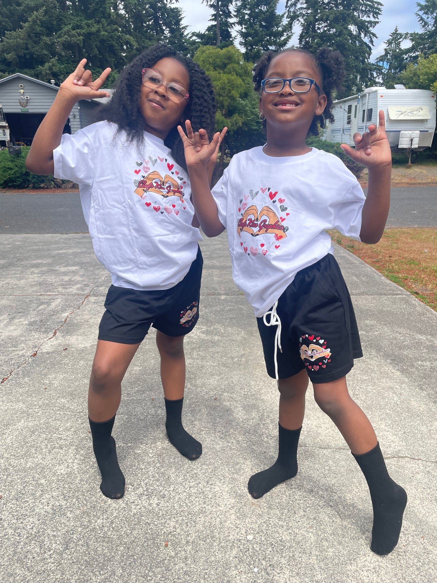 Chefs Kiss Graphics Shorts Set